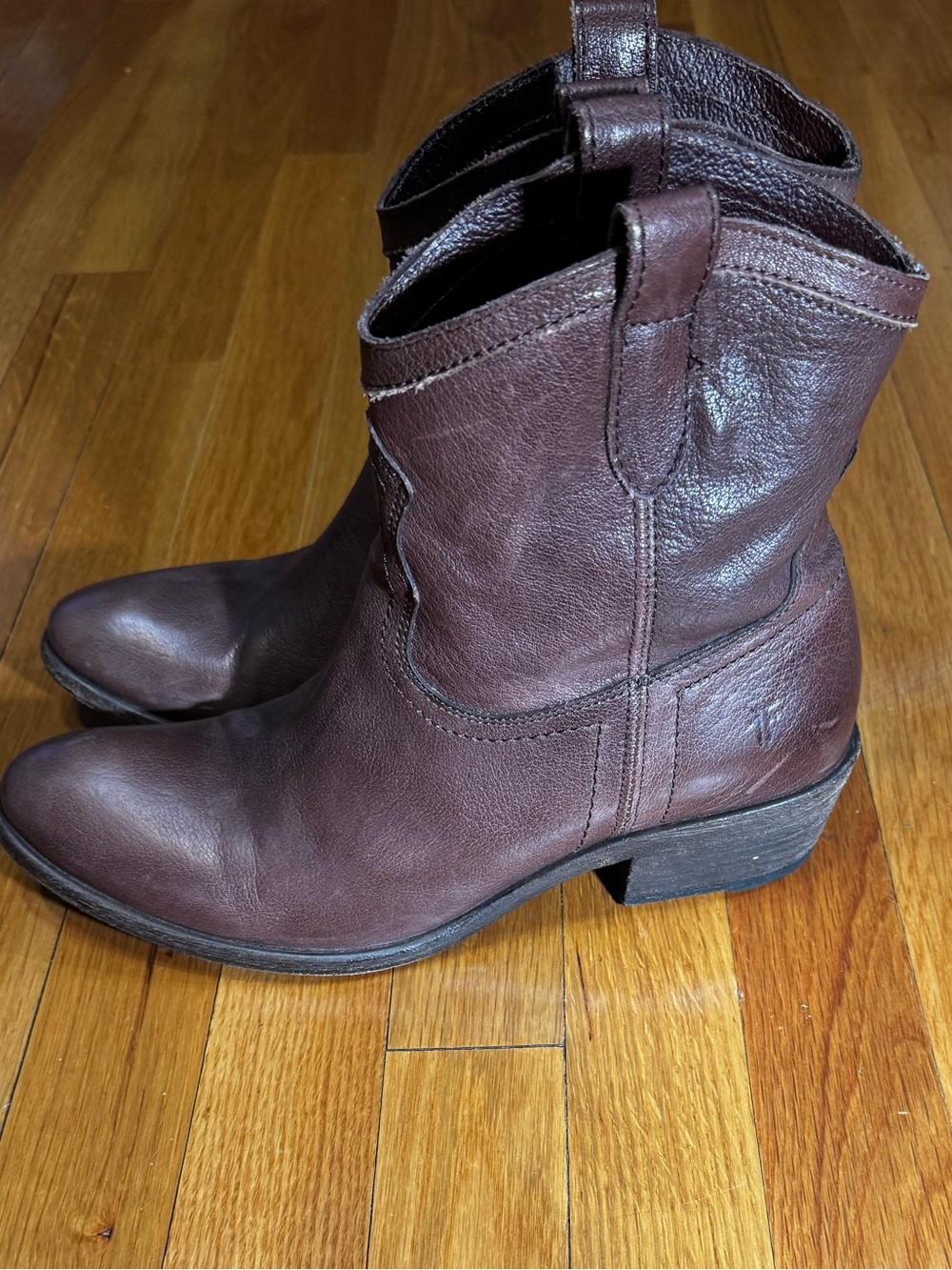 Frye Brown Leather Western Ankle Boots Carson Shortie